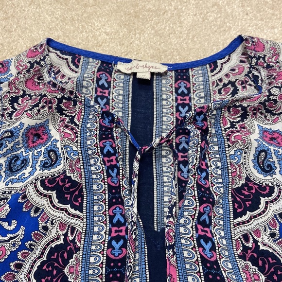 Rose and Rhyme Tunic top - Picture 2 of 5